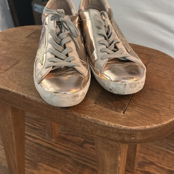 Golden Goose Superstar Authentic size 40 gold stars and metallic pink! 🤩 - Picture 5 of 6